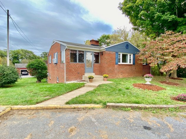 Image for 3 BR/2 BA Brick Home on .5 +/- Acre Lot w/1,500 +/- sf. Workshop/Garage--Clarke County, VA