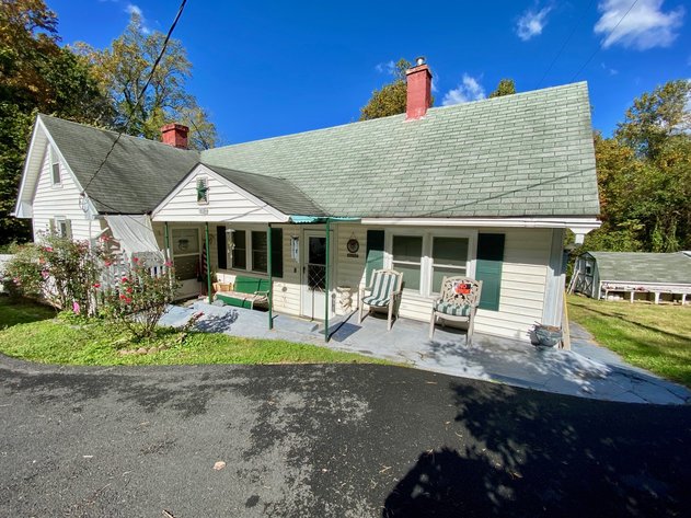 Image for 2 BR/1 BA Home on .29 +/- Acres w/Outbuildings in Culpeper County, VA--SELLS to the HIGHEST BIDDER!!