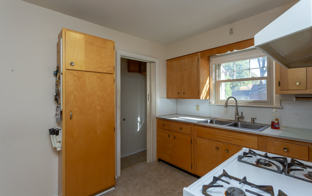 Image for ABSOLUTE AUCTION! 2704 Thoman Pl