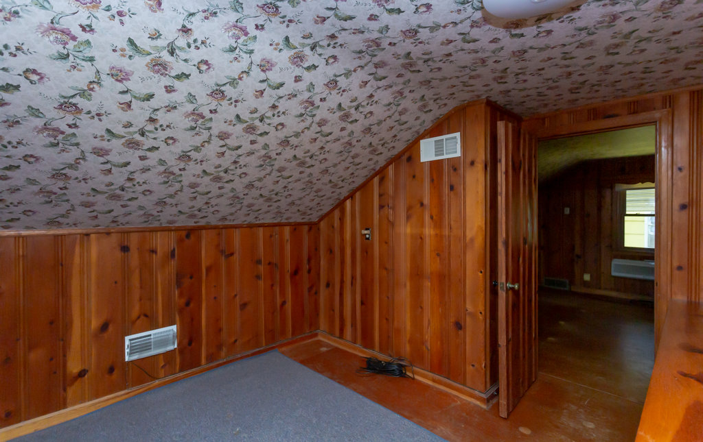 Image for ABSOLUTE AUCTION! 2704 Thoman Pl