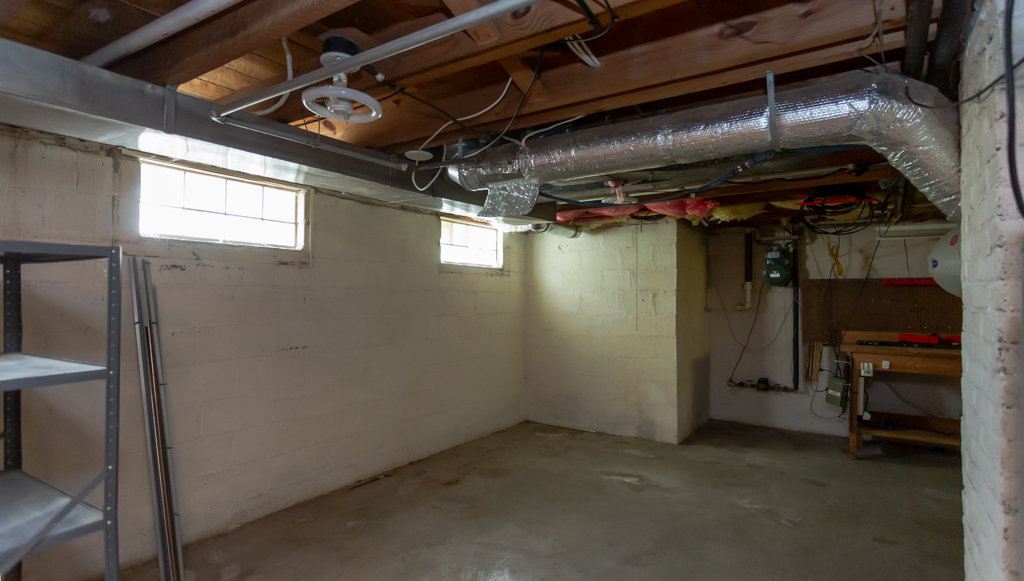 Image for ABSOLUTE AUCTION! 2704 Thoman Pl