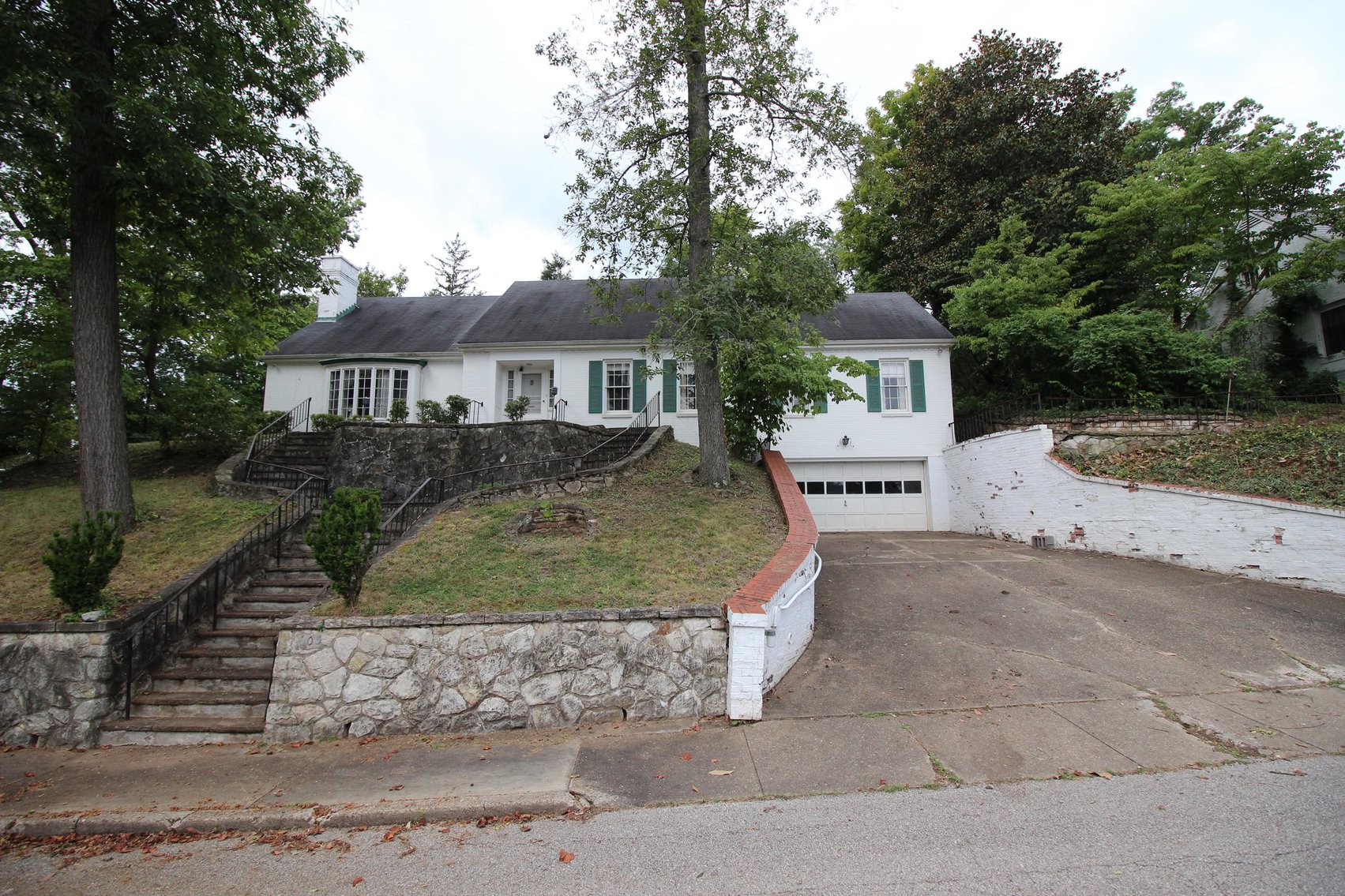 Image for SOLD $132,000 - Large 4 Bedroom with Additional Lot