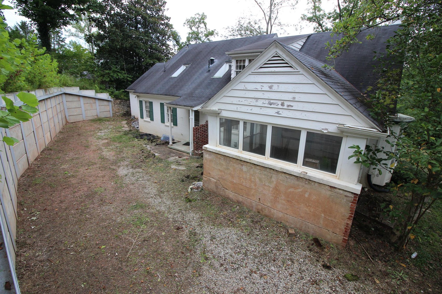 Image for SOLD $132,000 - Large 4 Bedroom with Additional Lot