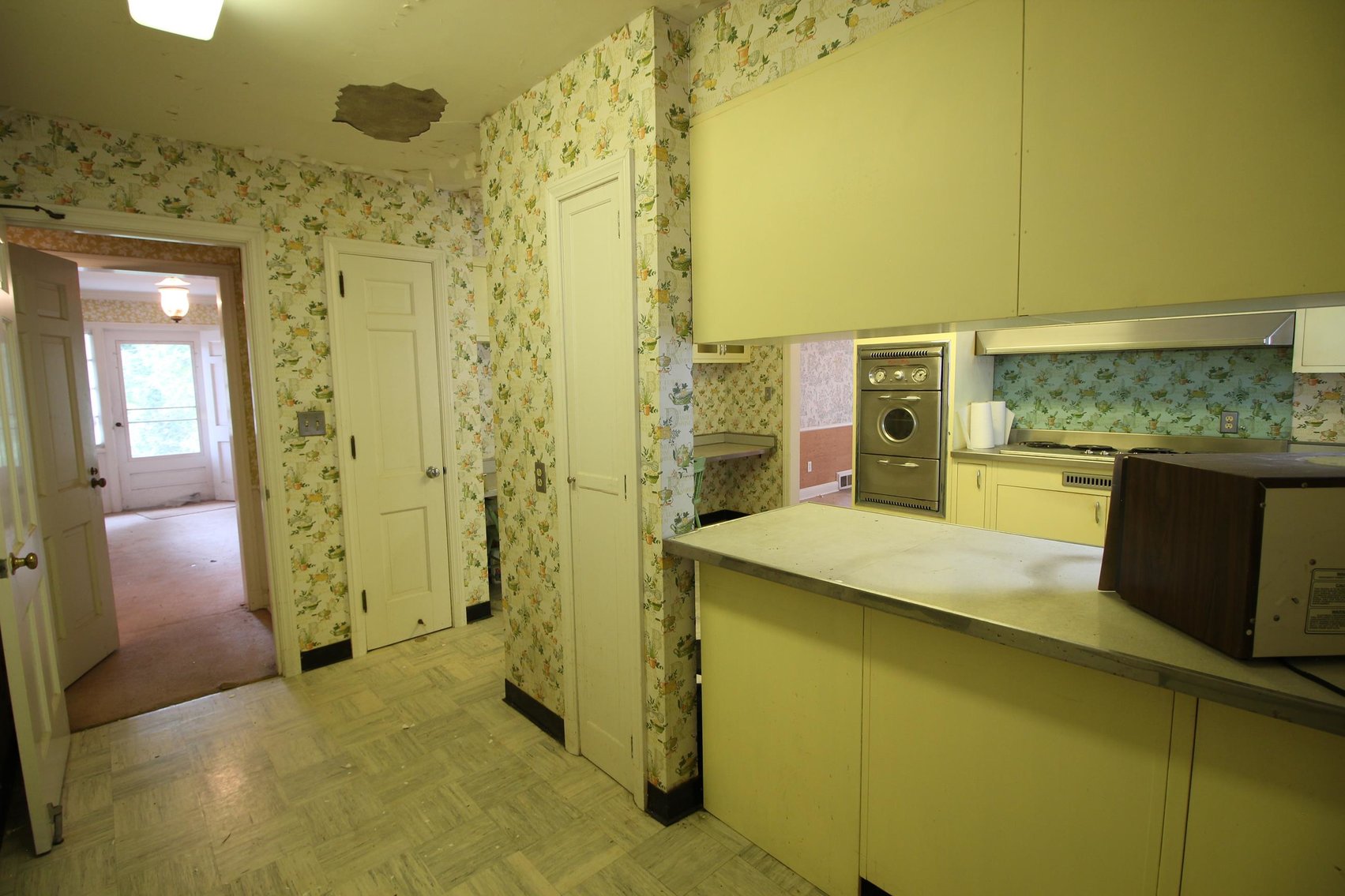 Image for SOLD $132,000 - Large 4 Bedroom with Additional Lot