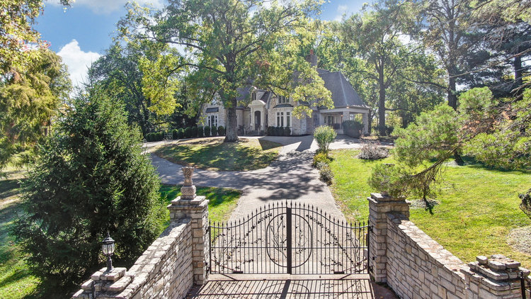 Image for Cincinnati Luxury Real Estate Auction