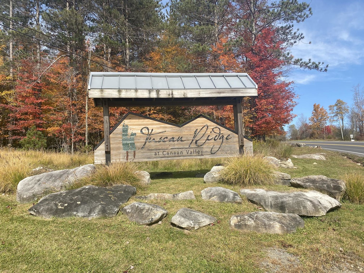 55 Lots in Tuscan Ridge Sold to the Highest Bidders