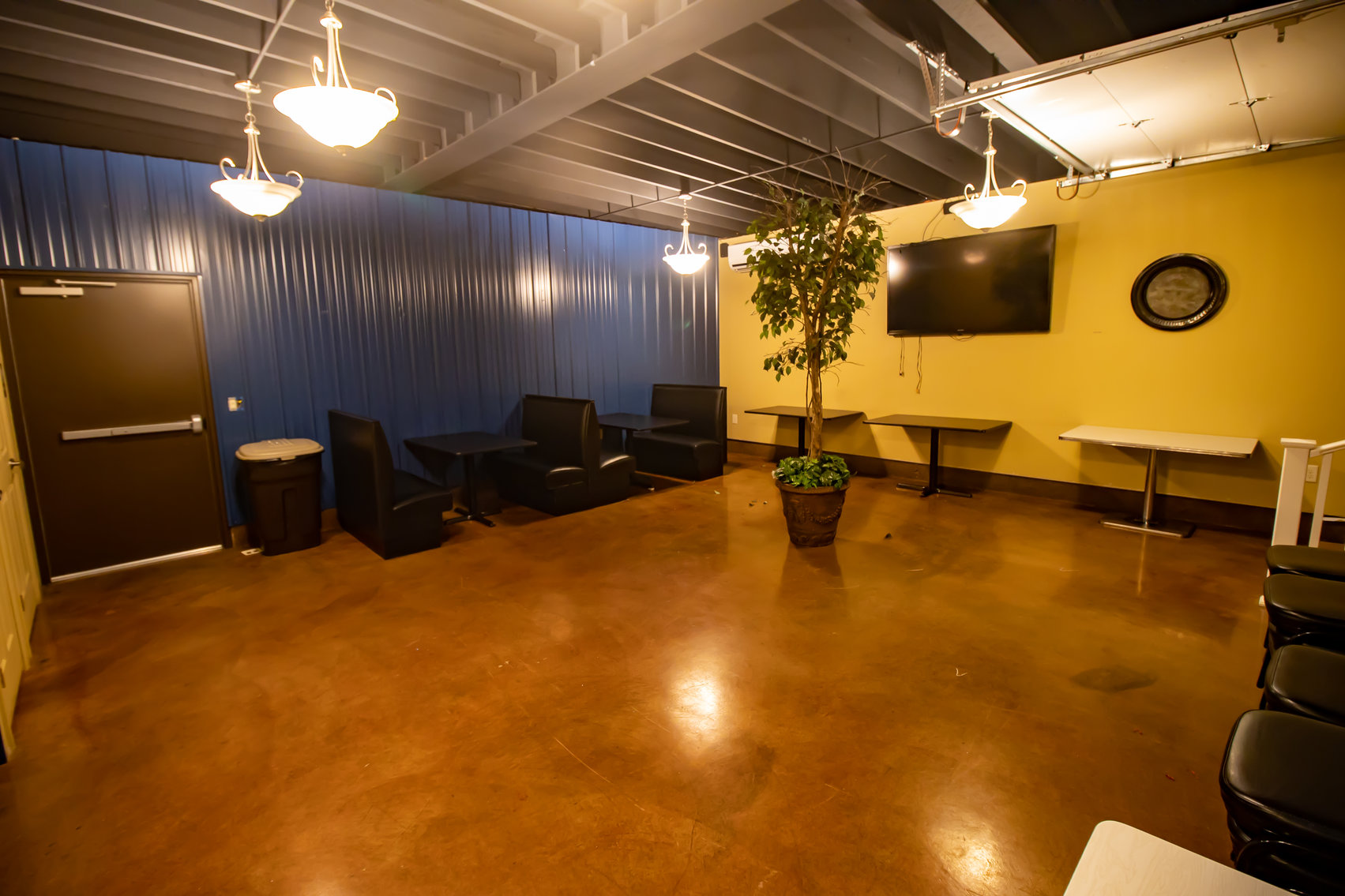 Image for SOLD $561,000 - 21,490+/- Sqft. Commercial Building on 1.55+/- Acres
