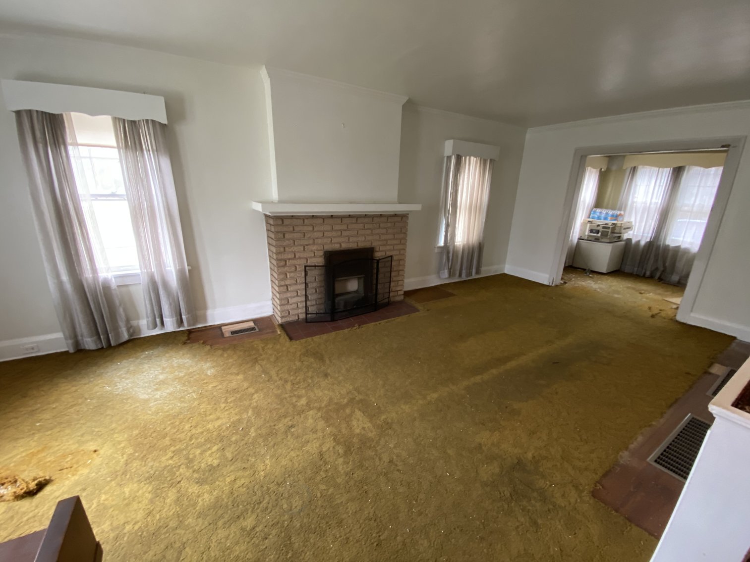 Image for ABSOLUTE AUCTION! - 2115 Upton Avenue