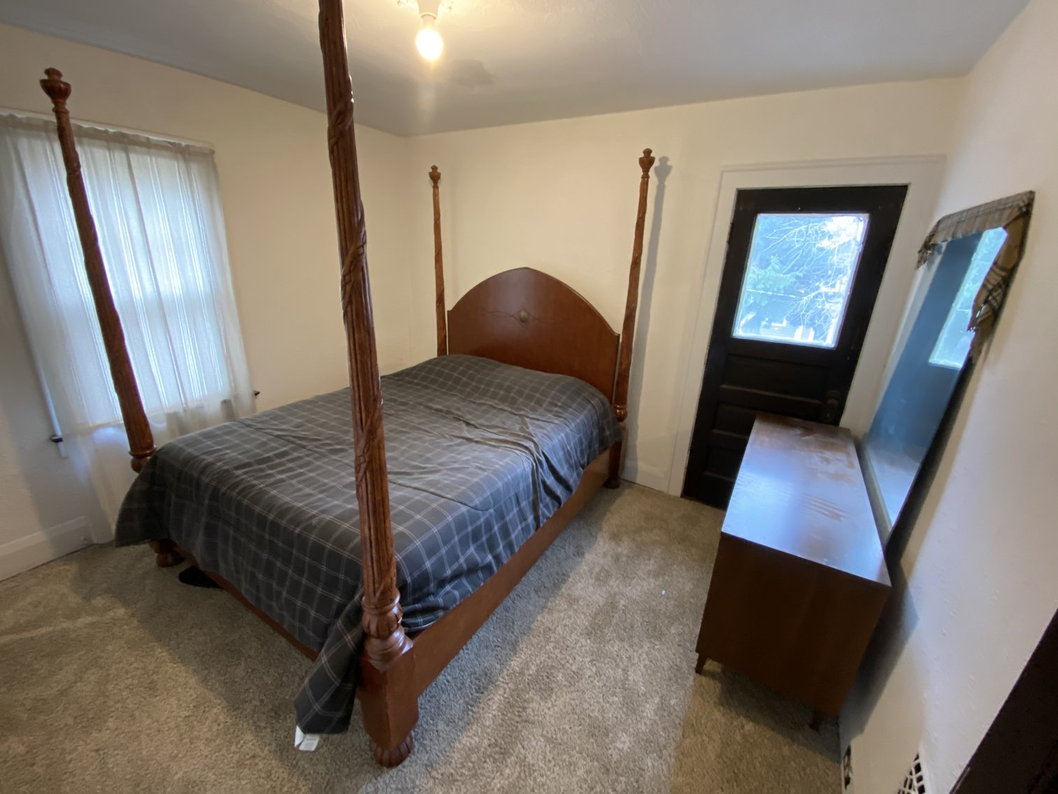 Image for ABSOLUTE AUCTION! - 2115 Upton Avenue