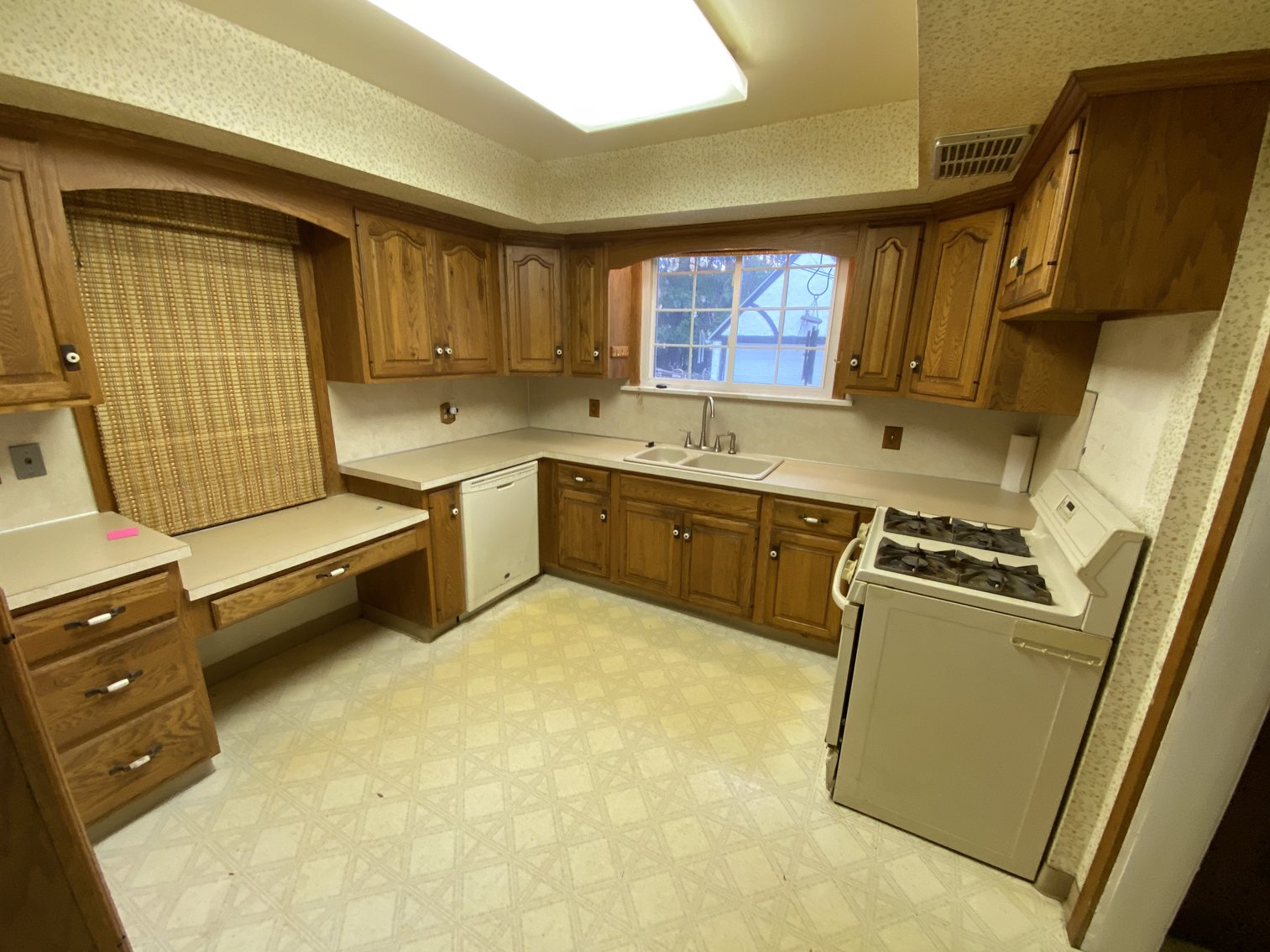 Image for MINIMUM BID AUCTION! $99,000 - 2934 Pemberton Dr.