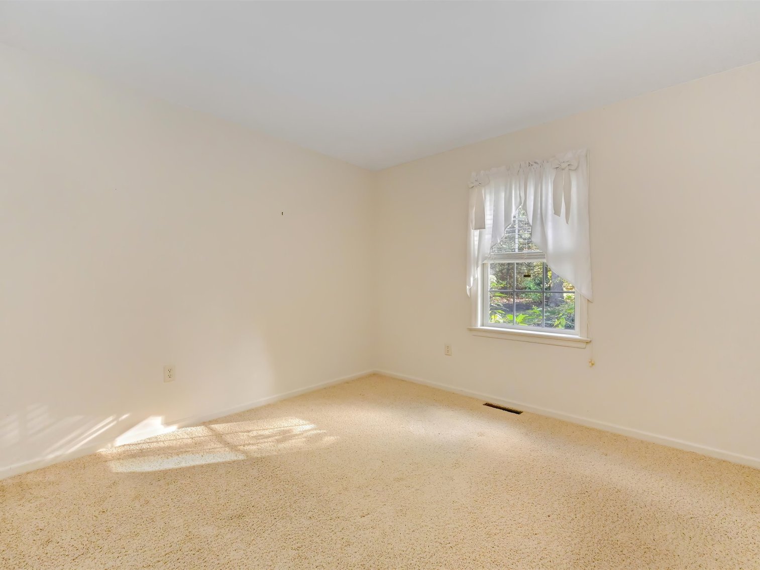 Image for 208 White Oak Circle - Lebanon, PA