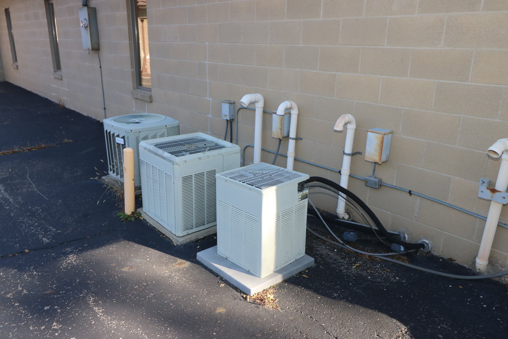 Image for MINIMUM BID AUCTION $275,000! 3435 N HOLLAND SYLVANIA RD