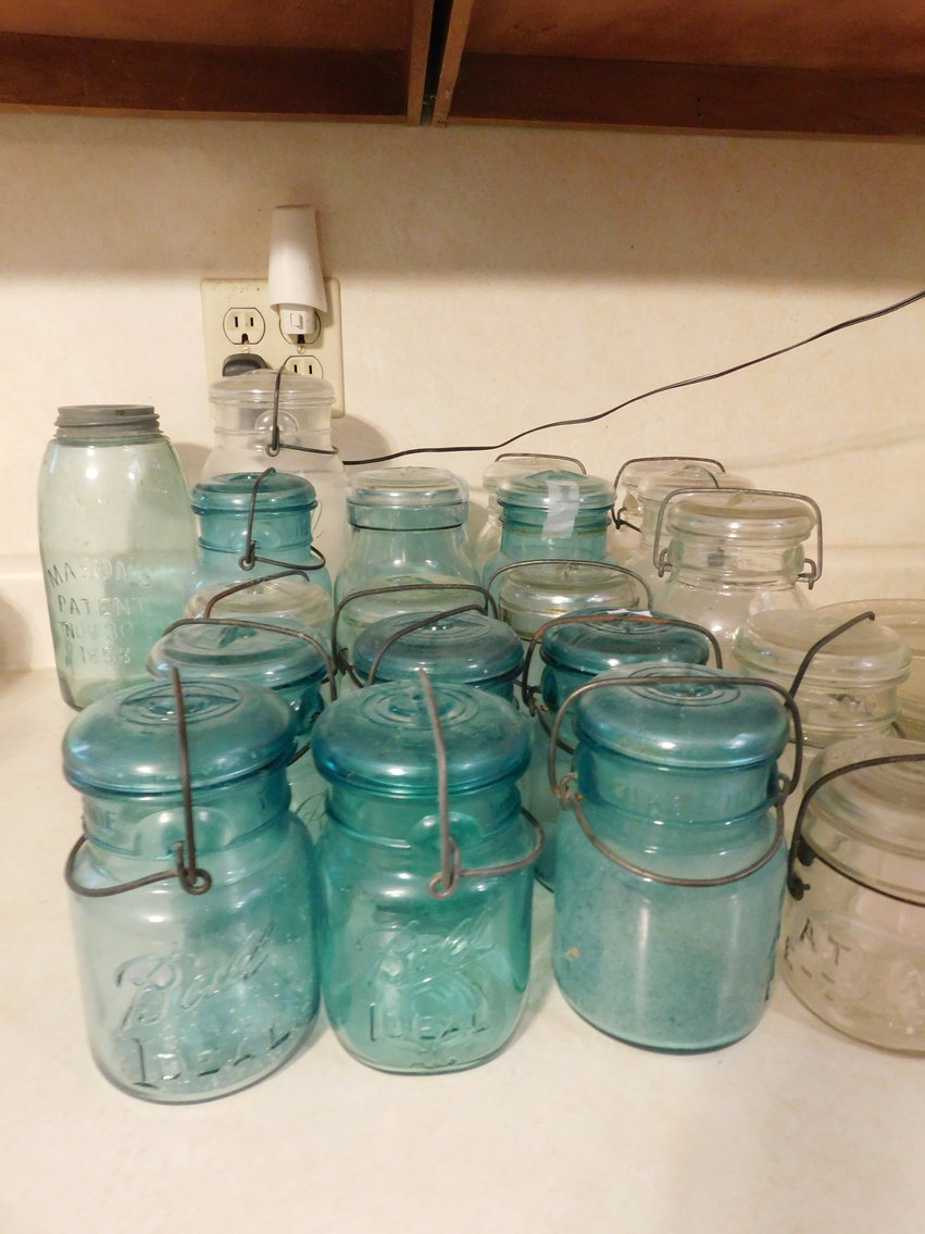 Image for Suzuki Sx4, Antique Furniture, Jewelry and More!