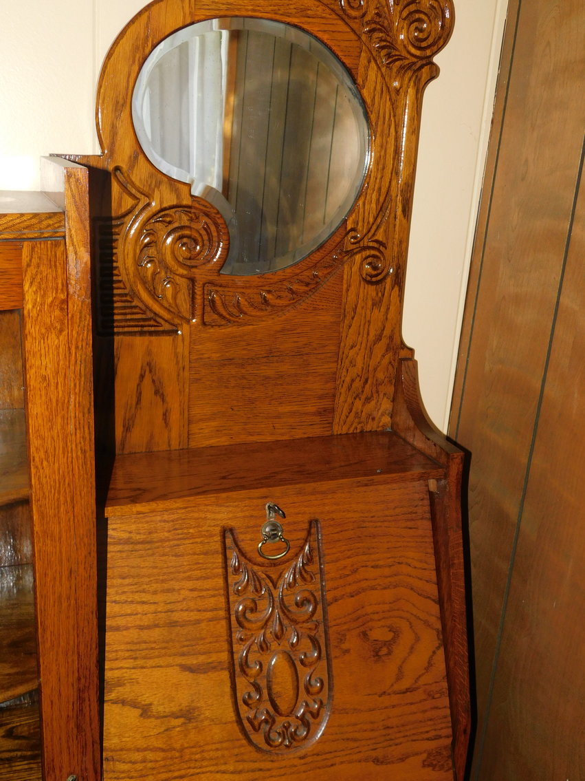 Image for Suzuki Sx4, Antique Furniture, Jewelry and More!