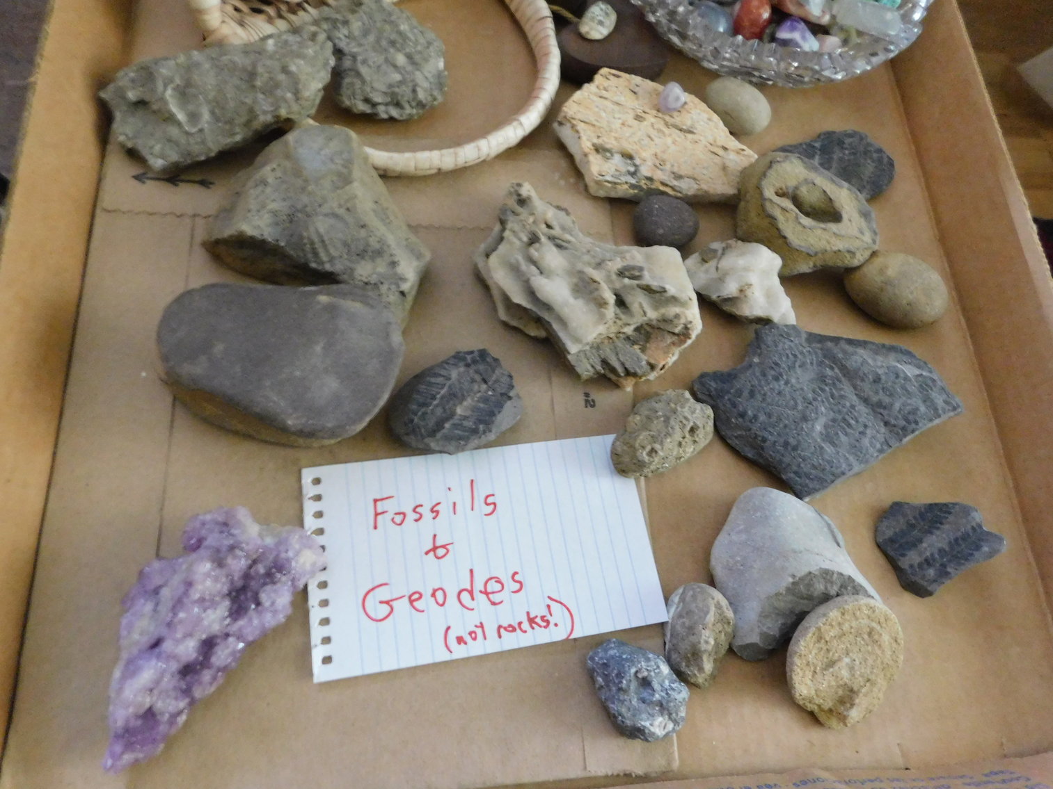 Image for Suzuki Sx4, Antique Furniture, Jewelry and More!