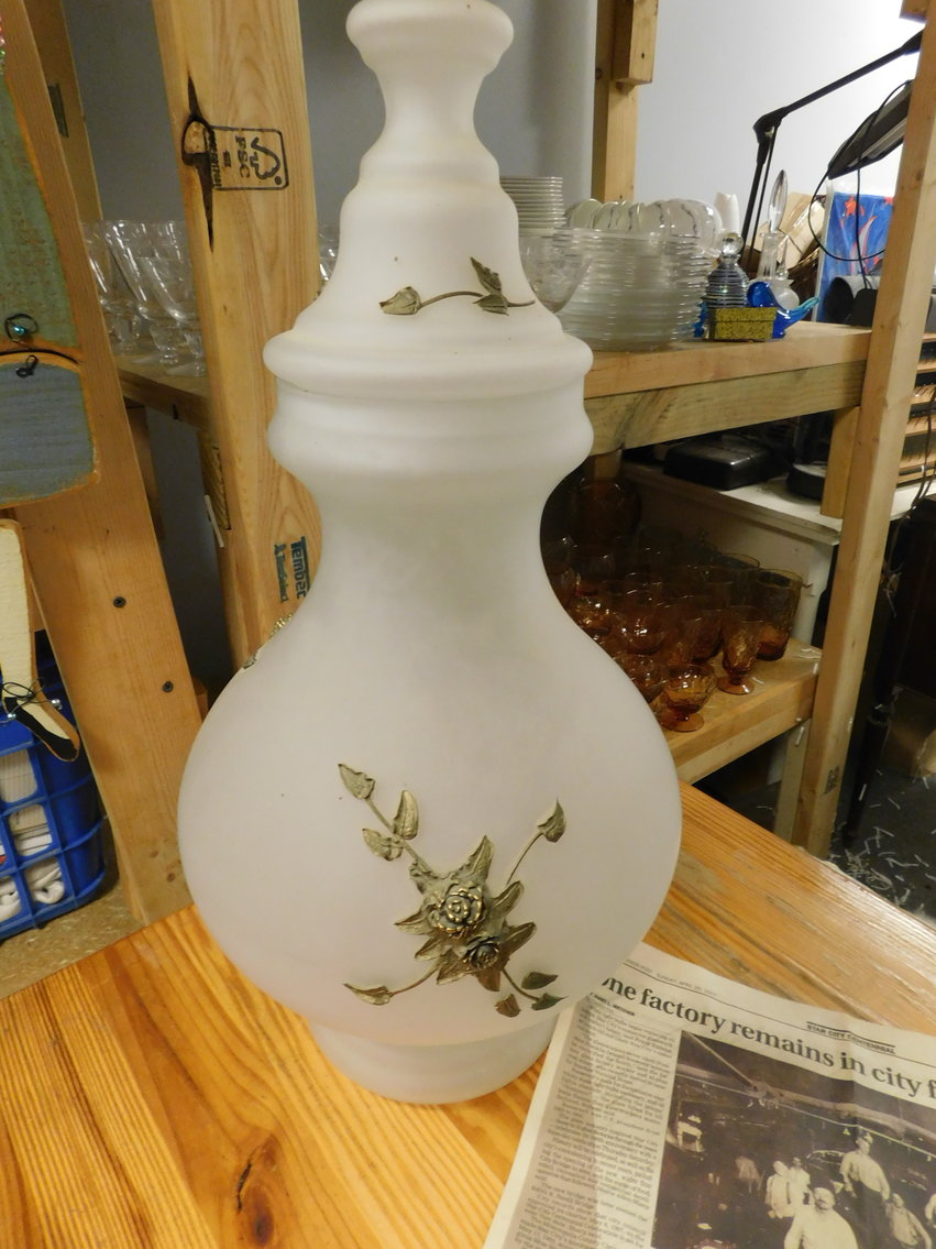 Image for Suzuki Sx4, Antique Furniture, Jewelry and More!