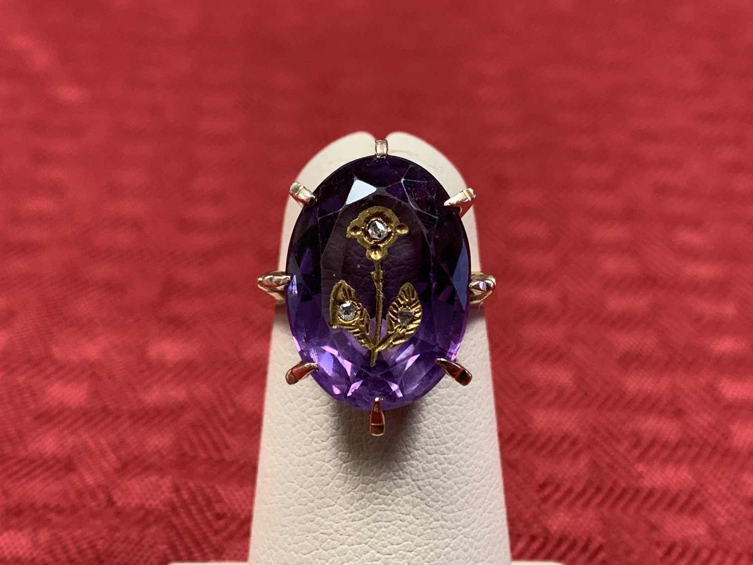 Image for Suzuki Sx4, Antique Furniture, Jewelry and More!