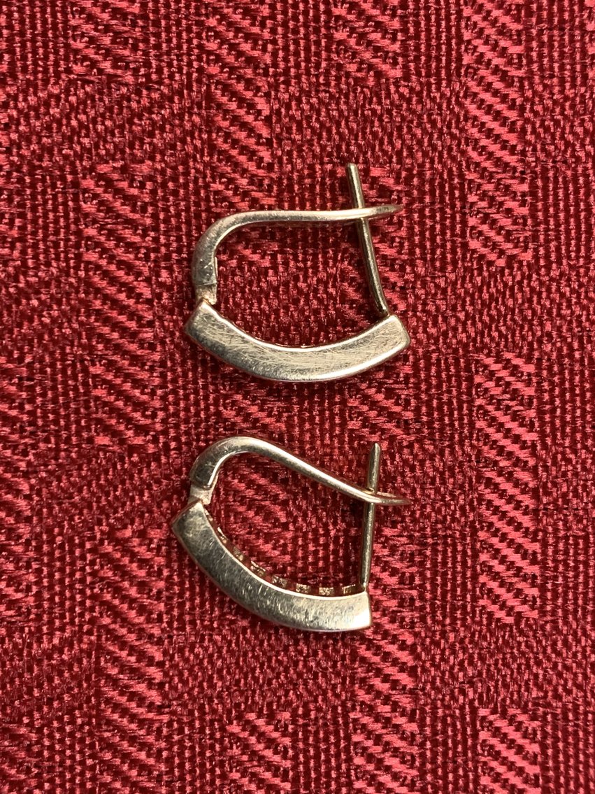 Image for Suzuki Sx4, Antique Furniture, Jewelry and More!