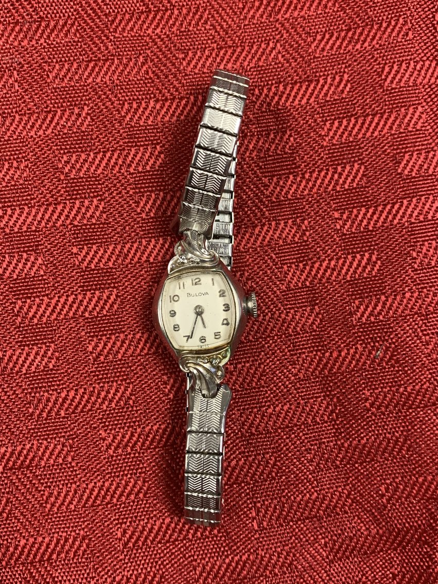 Image for Suzuki Sx4, Antique Furniture, Jewelry and More!