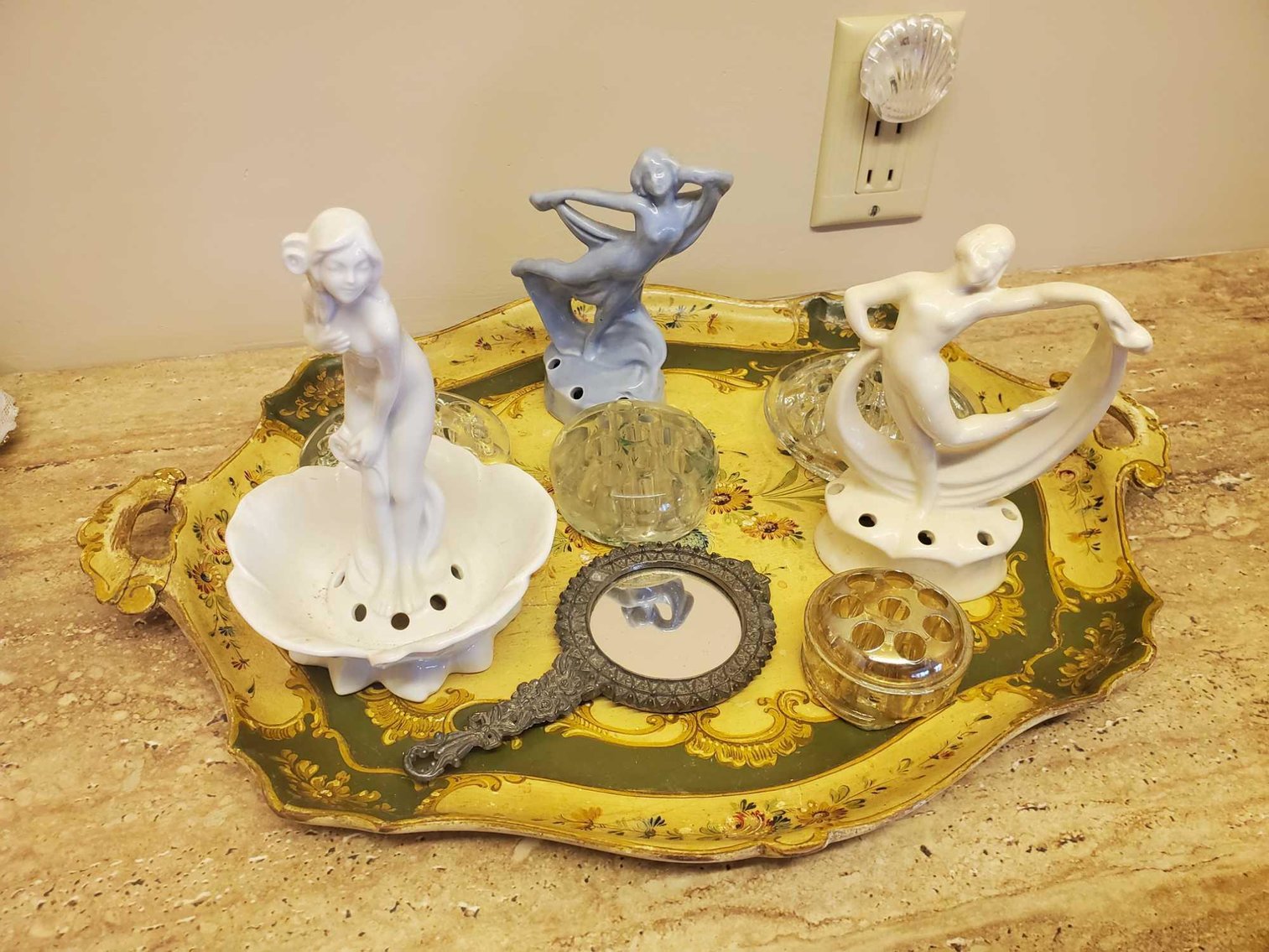 Image for Furniture, Collectibles, Household-Hickory Ave