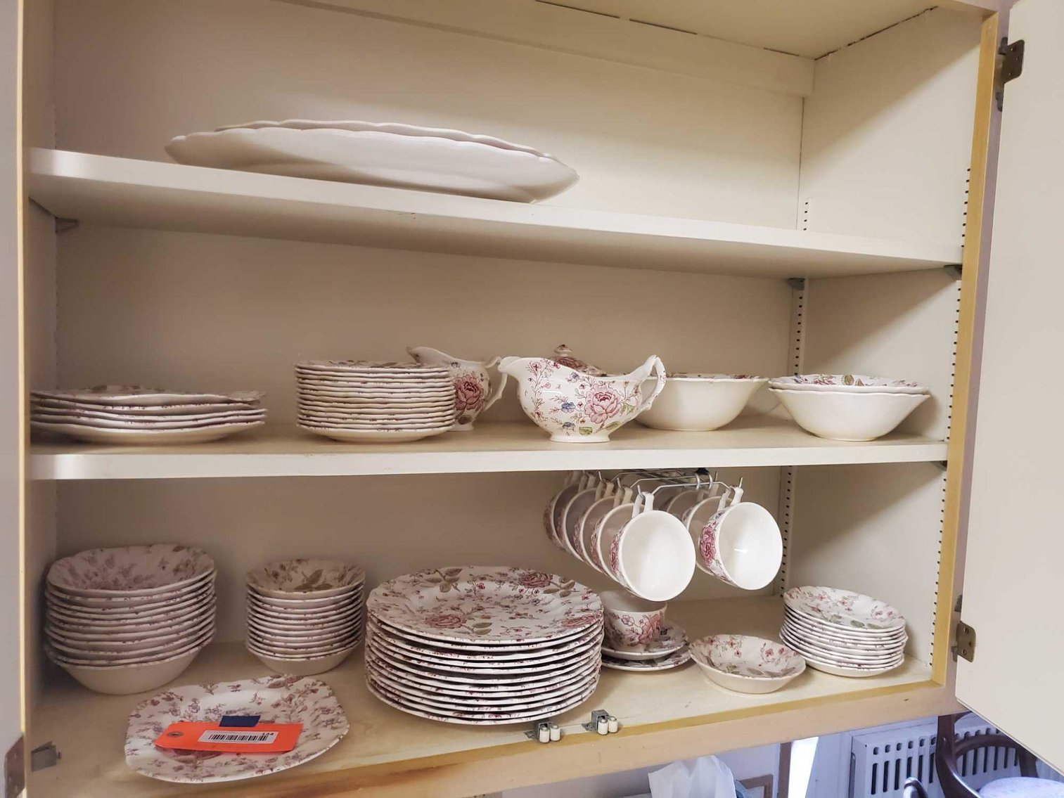 Image for Furniture, Collectibles, Household-Hickory Ave