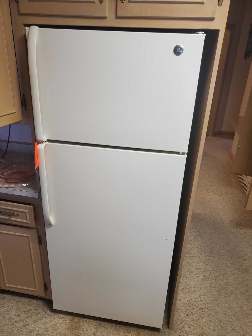 Image for Furniture, Collectibles, Household-Hickory Ave