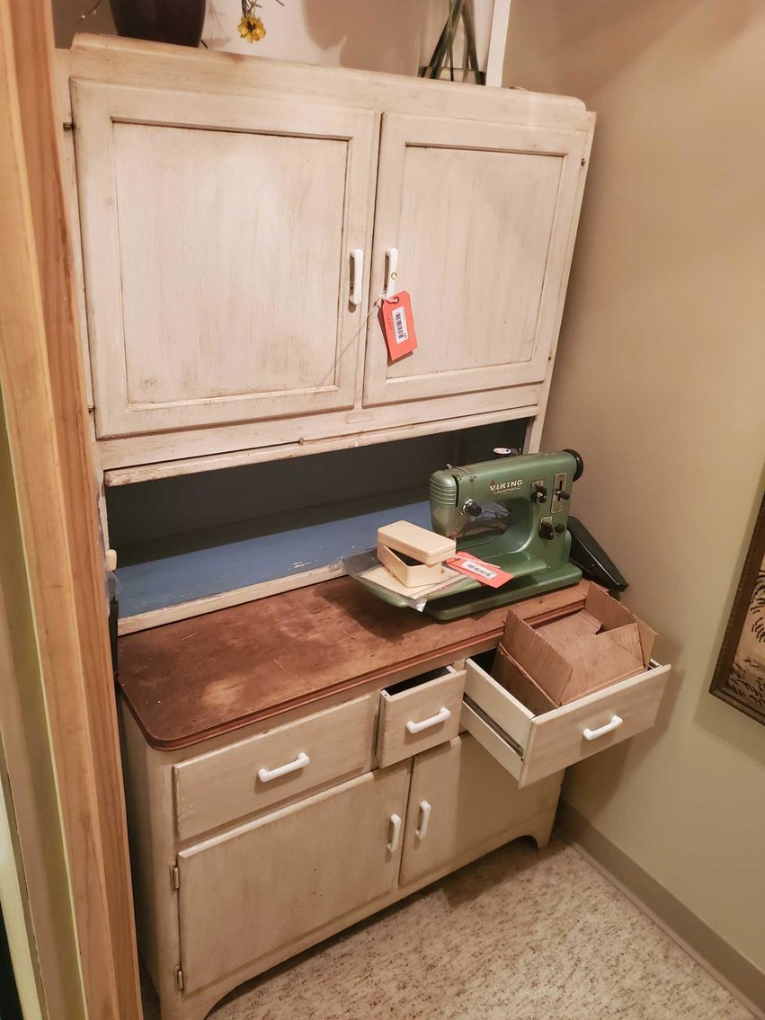 Image for Furniture, Collectibles, Household-Hickory Ave