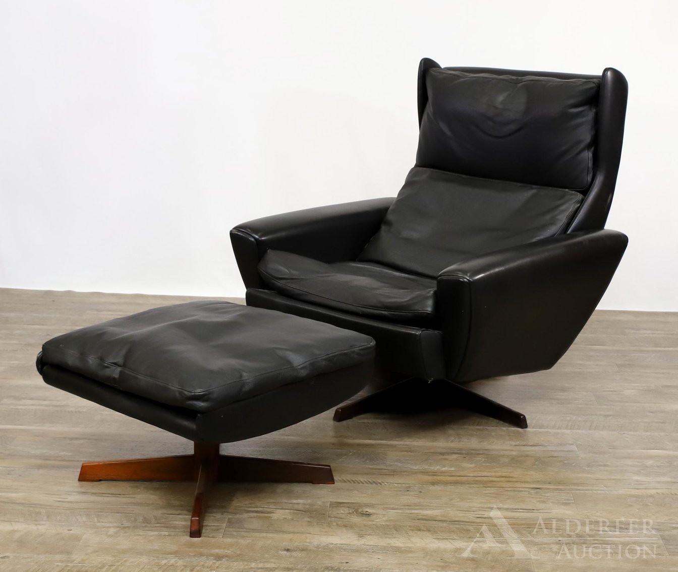 Image for Collectors Day 1 | Jewelry, Luxury Gifts, Silver, Historical, Furniture and Rugs | December 2, 2020 at 10:00 AM