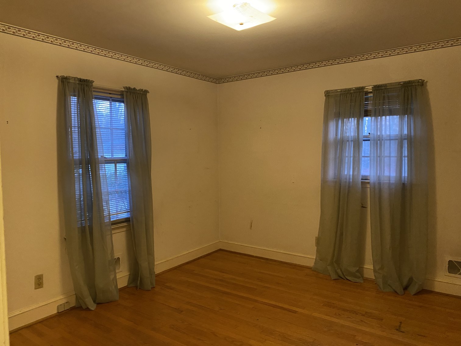 Image for 3 BR/3 BA Brick Home w/Walk-Out Basement on 1.6 +/- Acres in Charlottesville, VA--SELLING to the HIGHEST BIDDER!!