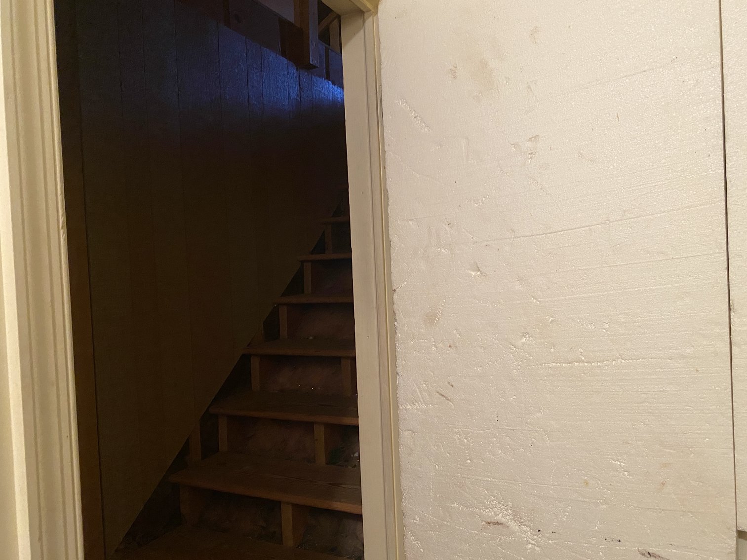 Image for 3 BR/3 BA Brick Home w/Walk-Out Basement on 1.6 +/- Acres in Charlottesville, VA--SELLING to the HIGHEST BIDDER!!