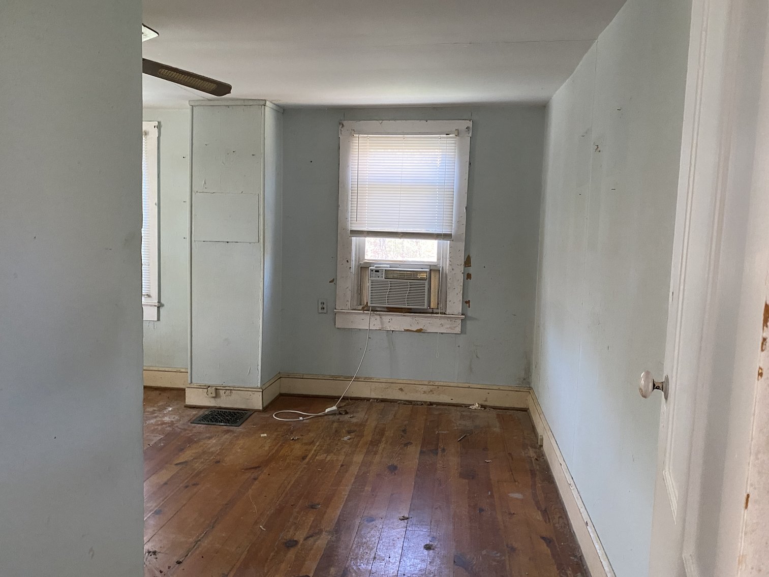 Image for 55.16 +/- Acres of Desirable Land Fronting Smith Station Rd. w/3 BR Home & Outbuildings in Spotsylvania County, VA--SELLING to the HIGHEST BIDDER!!