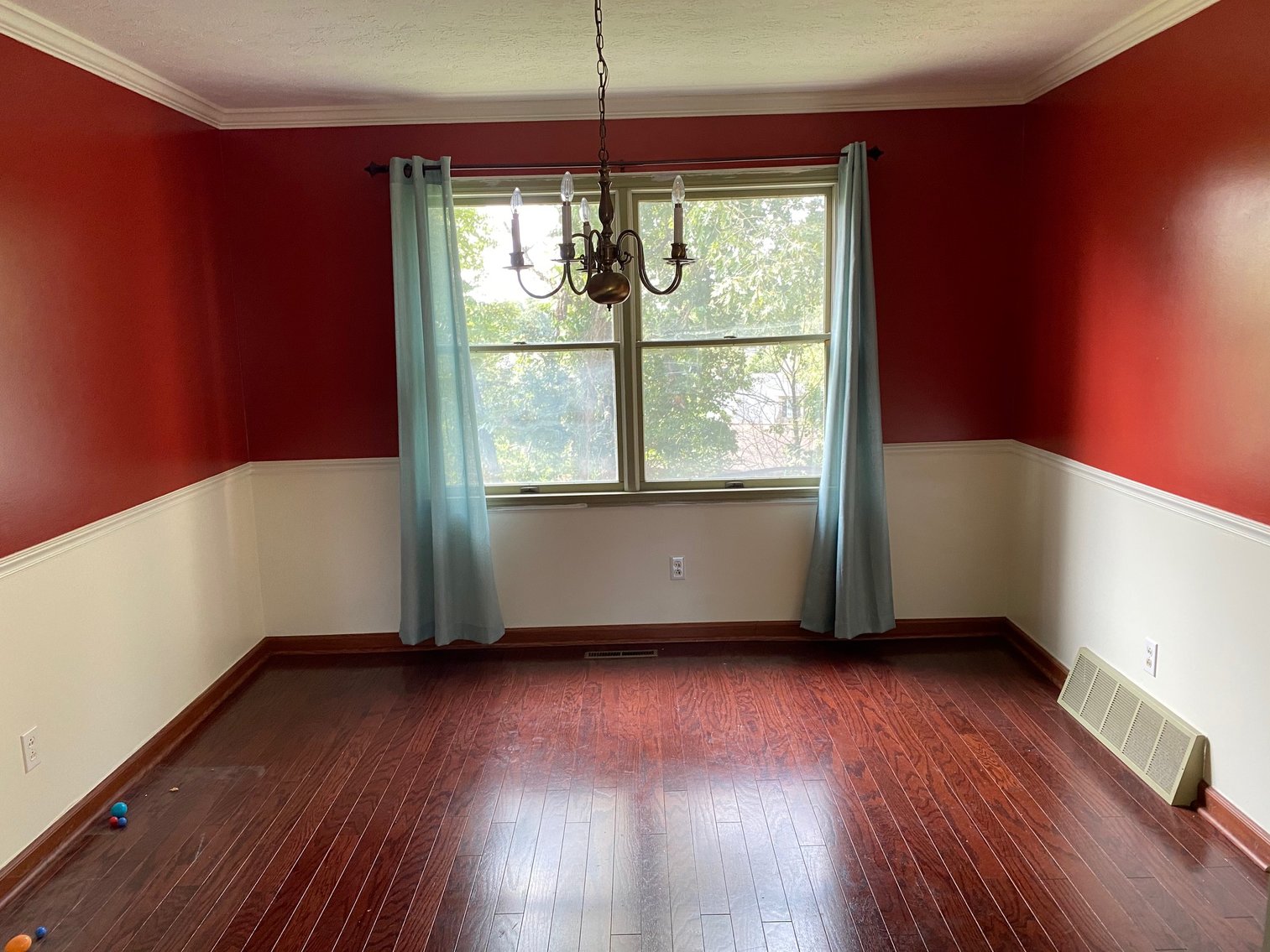 Image for SOLD $221,100 - 5 Bedroom Colonial in South Hills