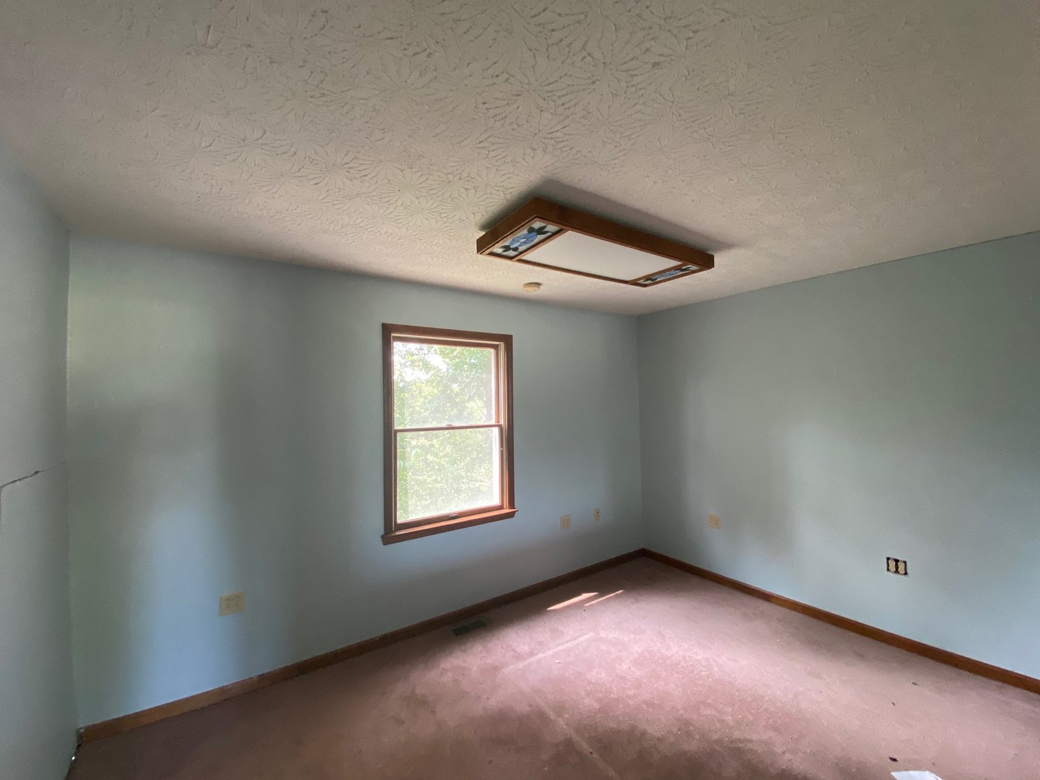 Image for SOLD $221,100 - 5 Bedroom Colonial in South Hills