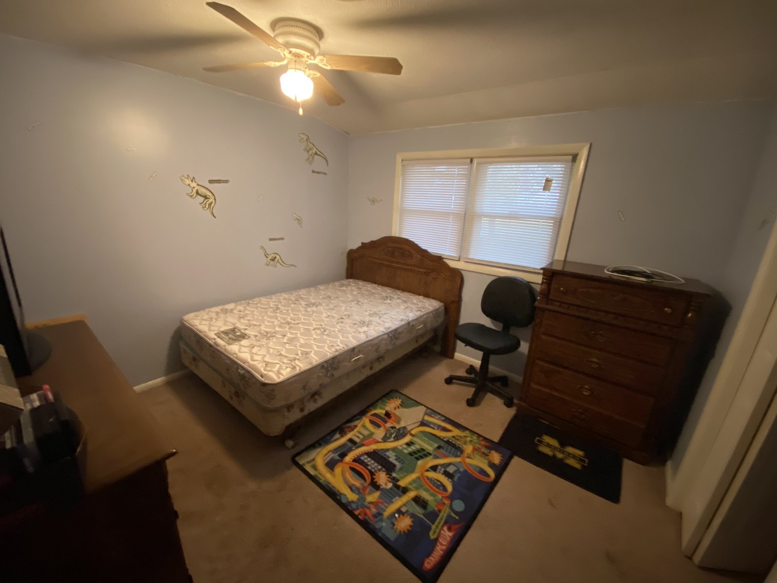 Image for MINIMUM BID AUCTION $77,000! 16611 DIXON RD