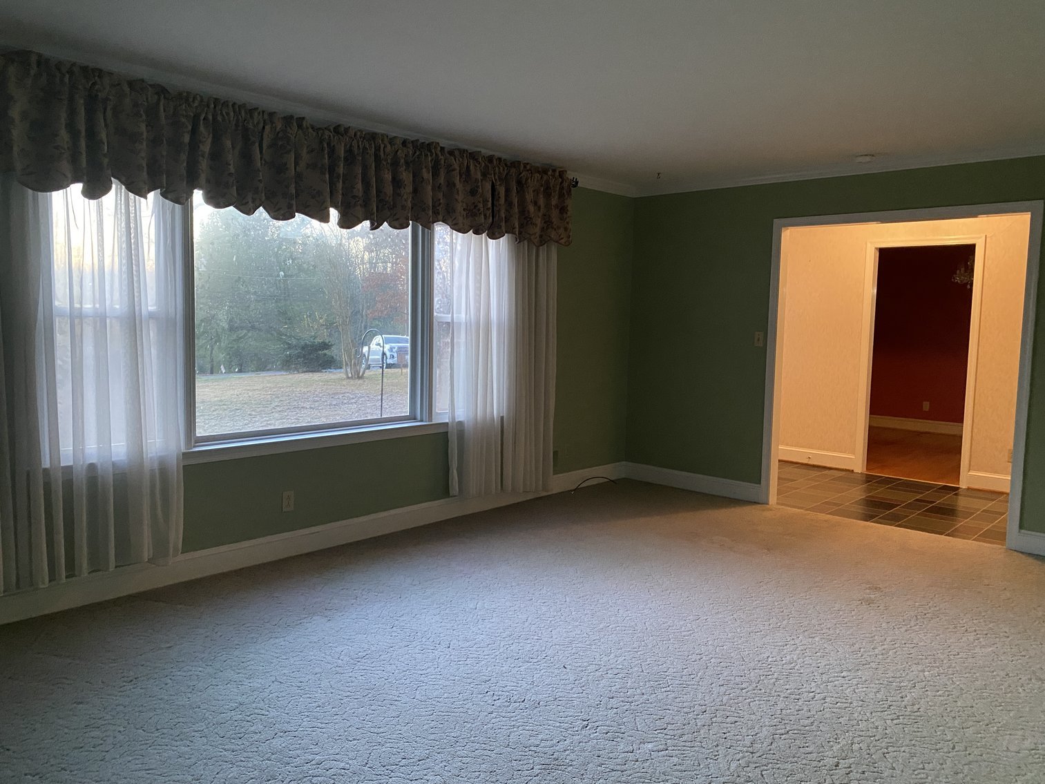 Image for 3 BR/3 BA Brick Home w/Walk-Out Basement on 1.6 +/- Acres in Charlottesville, VA--SELLING to the HIGHEST BIDDER!!