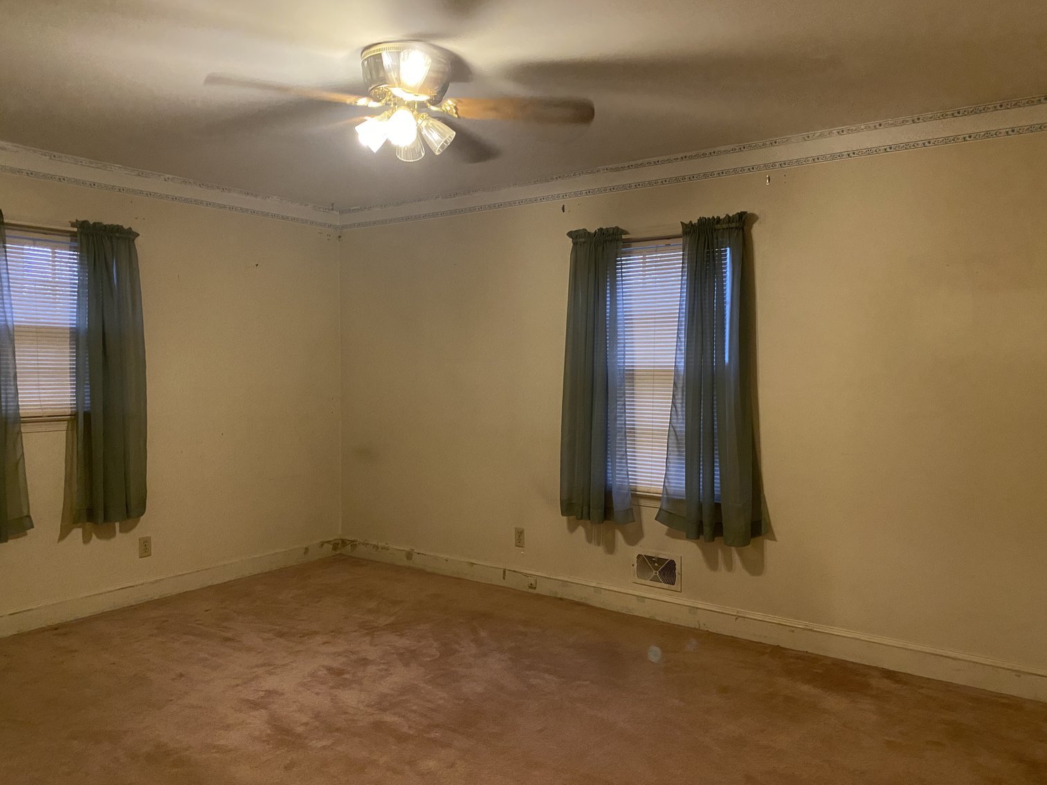 Image for 3 BR/3 BA Brick Home w/Walk-Out Basement on 1.6 +/- Acres in Charlottesville, VA--SELLING to the HIGHEST BIDDER!!