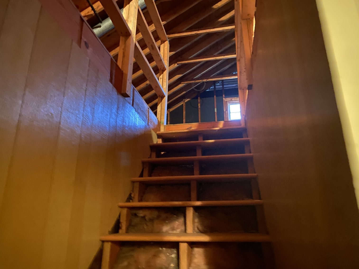 Image for 3 BR/3 BA Brick Home w/Walk-Out Basement on 1.6 +/- Acres in Charlottesville, VA--SELLING to the HIGHEST BIDDER!!