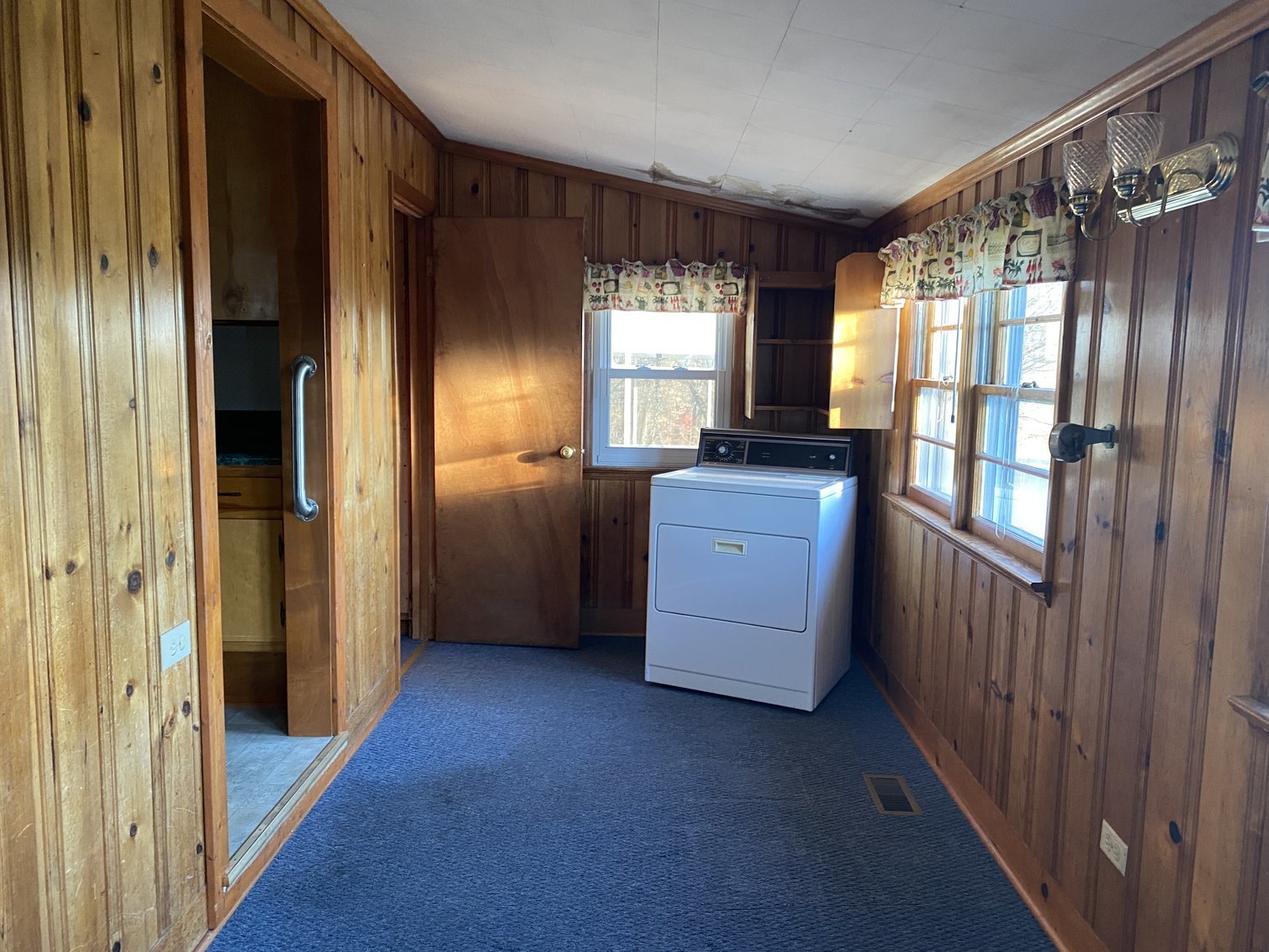 Image for 3 BR/2 BA Home w/Detached 2 Bay Shop/Garage on 2.2 +/- Acres in Madison County, VA--SELLING to the HIGHEST BIDDER!!