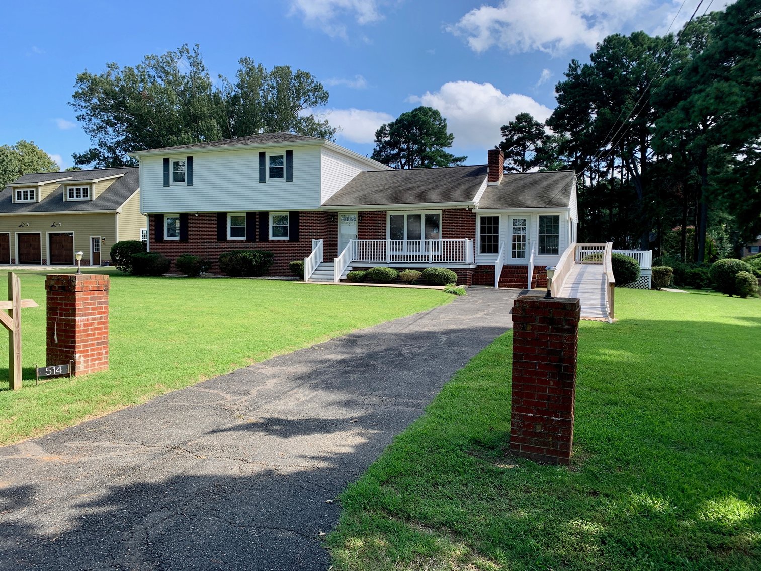 5 BR/2 BA Home w/Extra Lot, Rappahannock River View & Access**Only 1