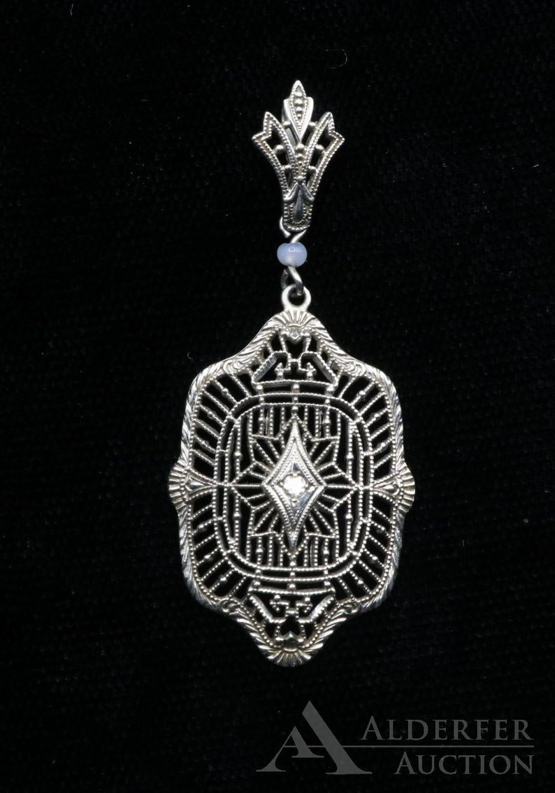 Image for Jewelry | December 21, 2020 at 8:00 PM