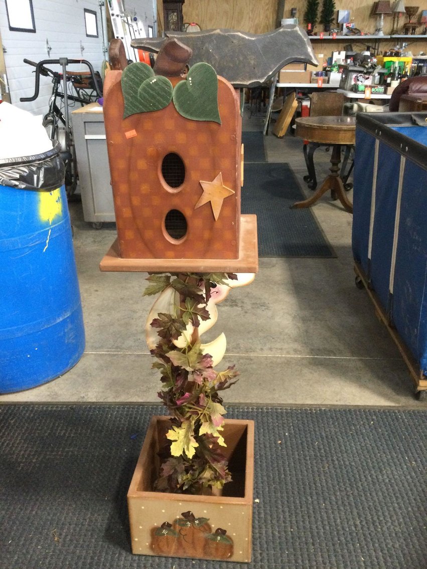 Image for Furniture, Collectibles, Household-New building South