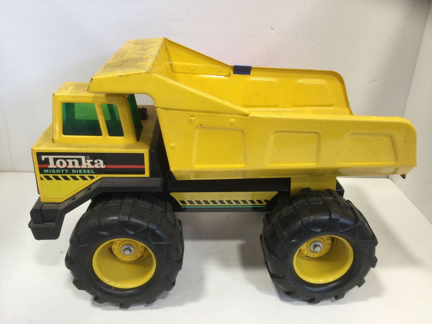 Image for Furniture, Collectibles, Household-New building South