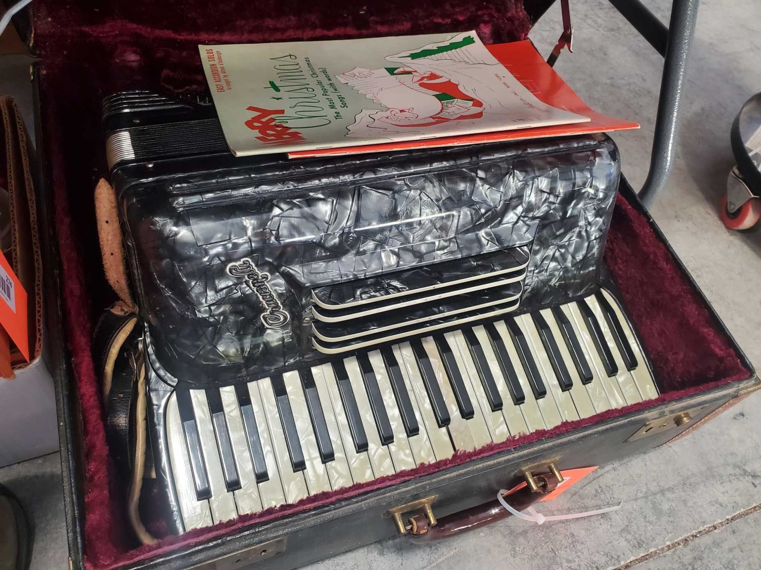 Image for Furniture, Collectibles, Household-New building South