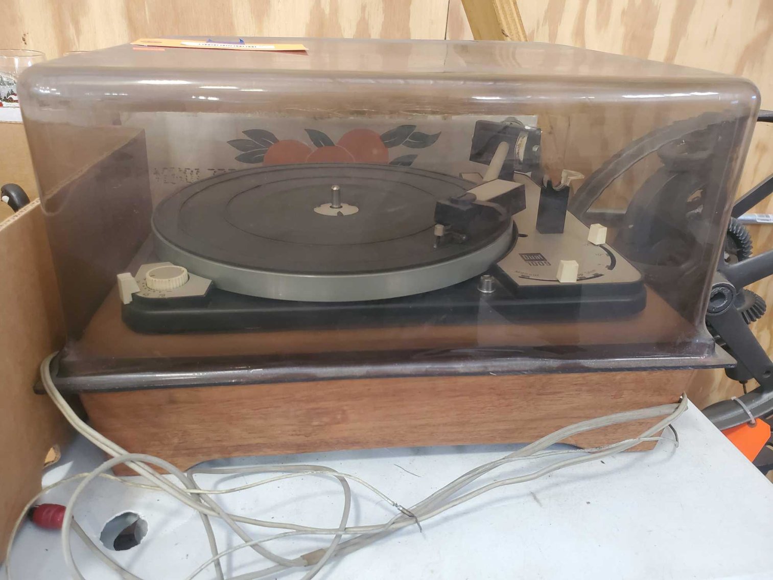 Image for Furniture, Collectibles, Household-New building South