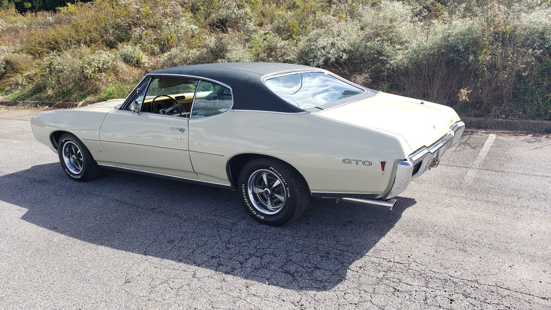 Image for 1968 Pontiac GTO & 1977 Pontiac Trans AM Special Edition