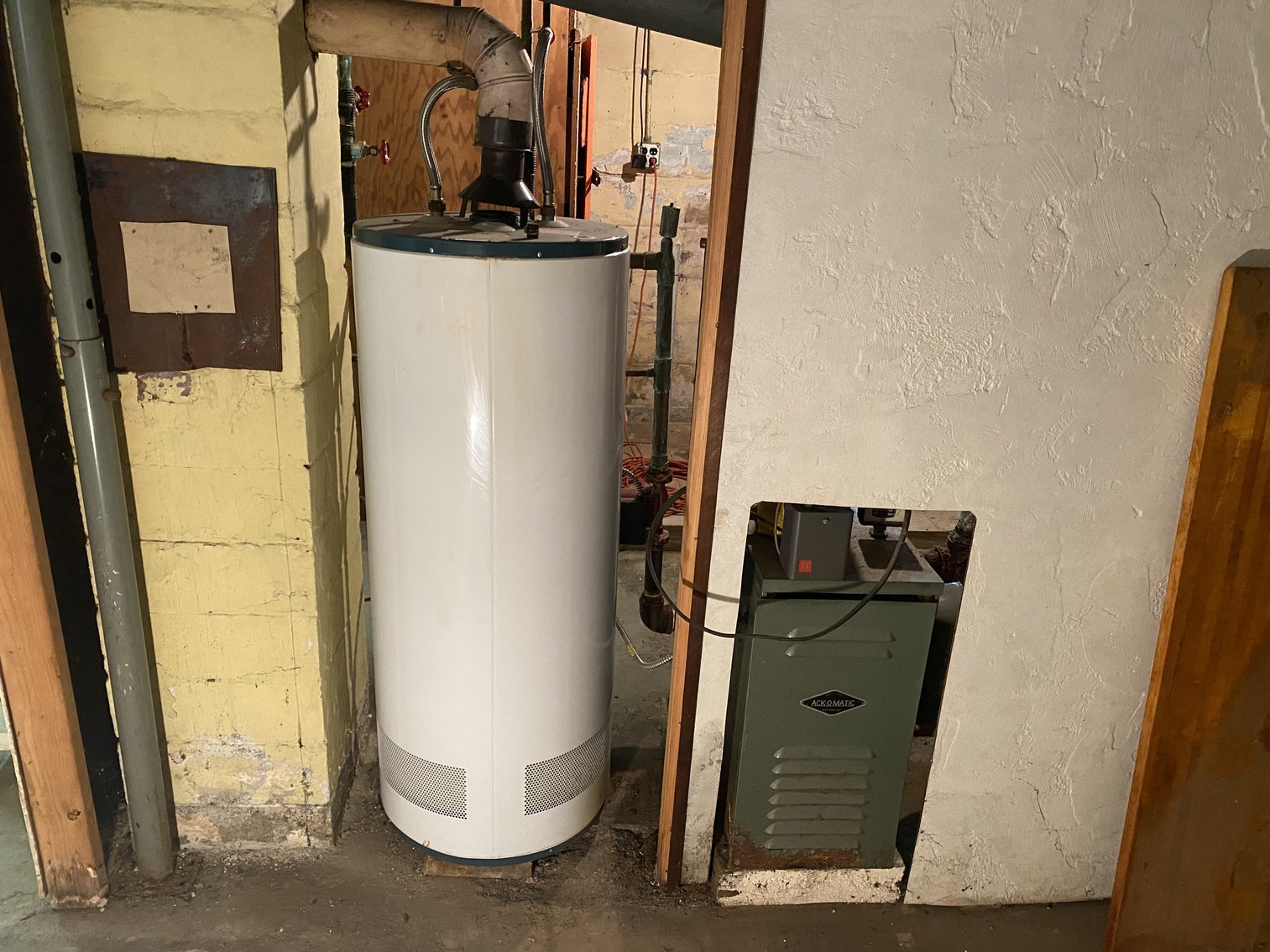 Image for ABSOLUTE AUCTION! 1546  LAKEWOOD ST