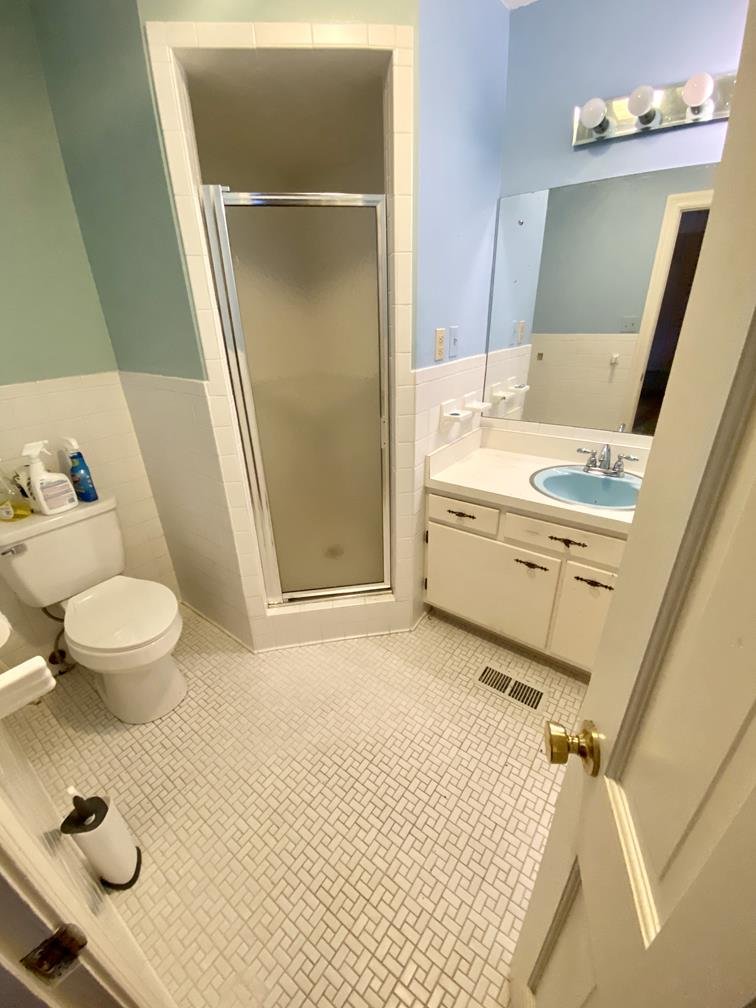 Image for SOLD $170,500 - Beautiful 3 Bedroom in South Hills