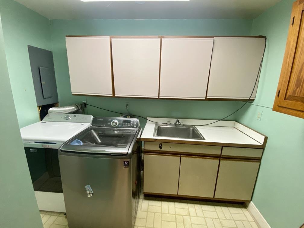 Image for SOLD $170,500 - Beautiful 3 Bedroom in South Hills