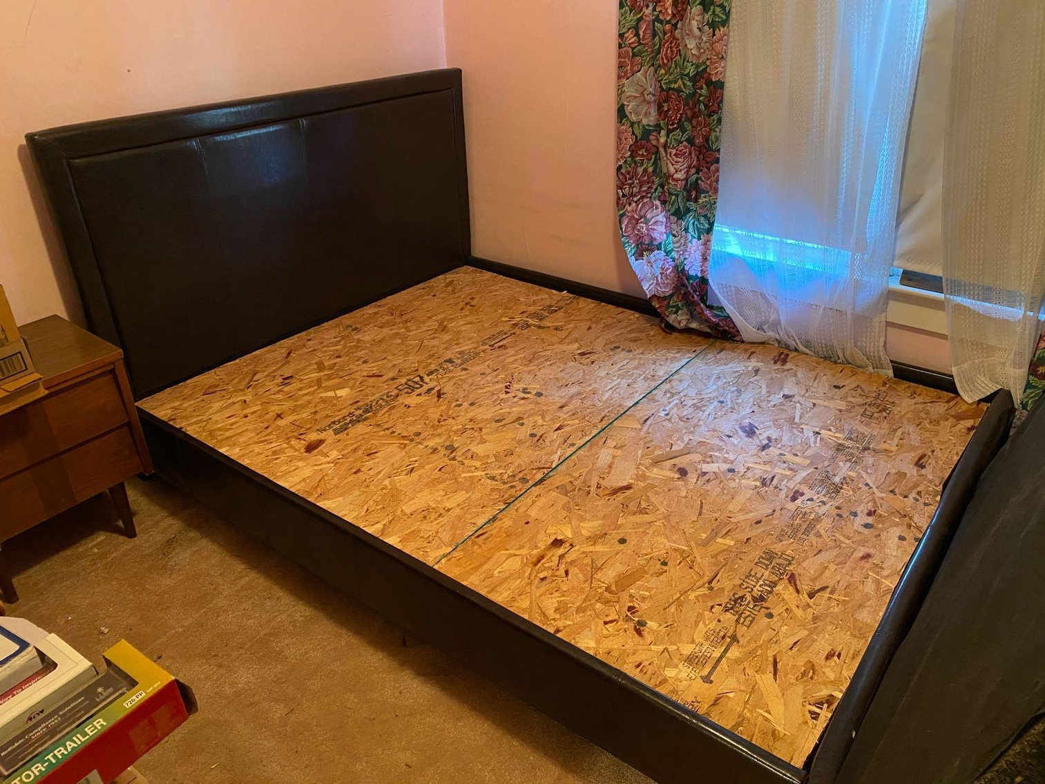 Image for Furniture, Collectibles, Household-Cedar St