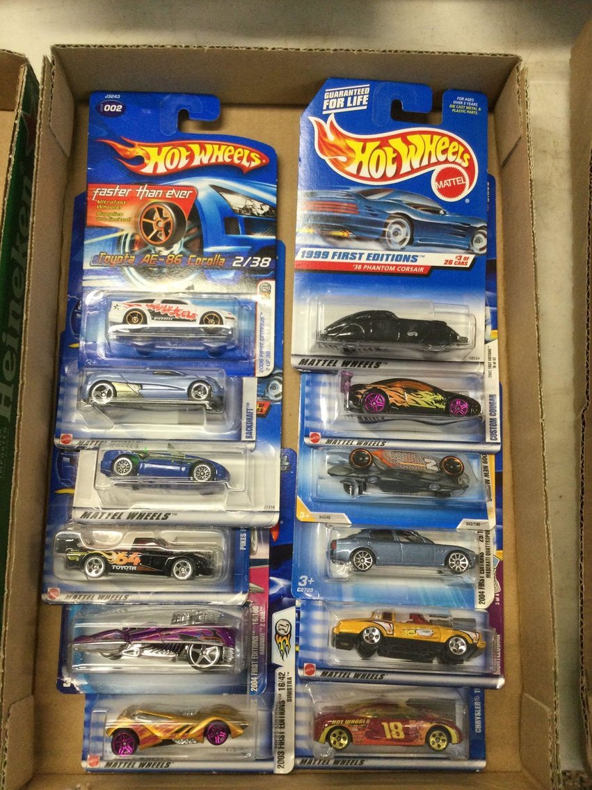 Image for Furniture, Collectibles, Christmas decorations, Household-Main building front